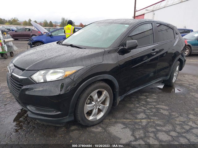 Honda HR-V LX 2016 3CZRU5H31GM722201 Image 2