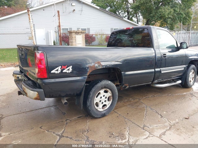 2004 CHEVROLET SILVERADO 1500 LS VIN: 1GCEK14T24Z267393