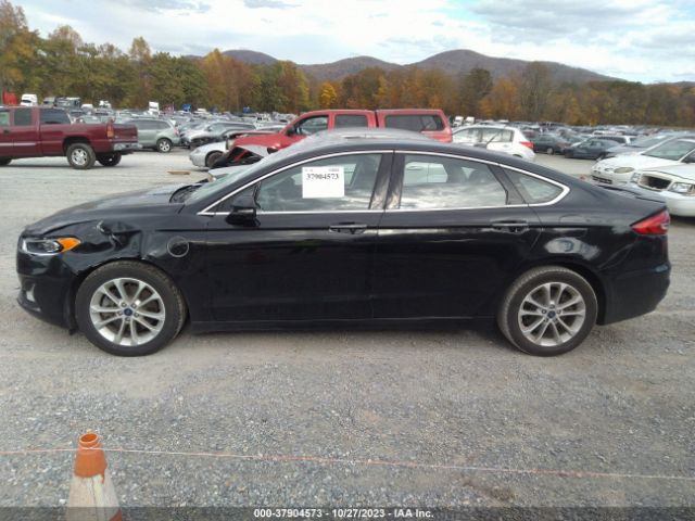 3FA6P0SU6KR113188 Ford Fusion Energi Titanium