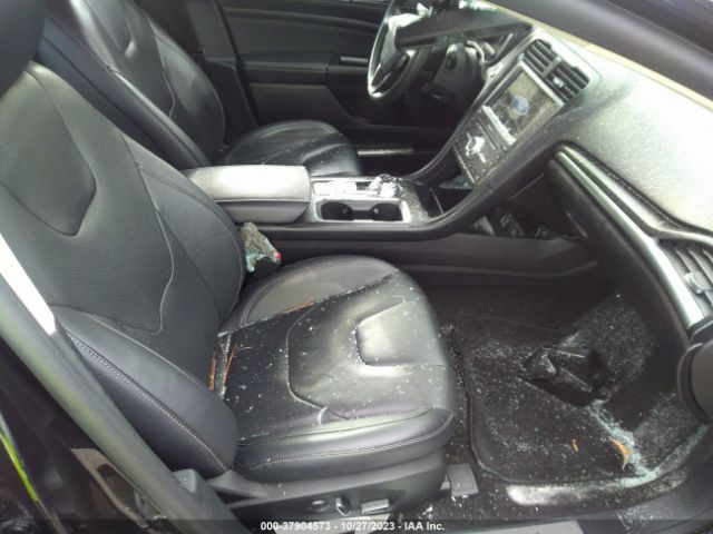 3FA6P0SU6KR113188 Ford Fusion Energi Titanium