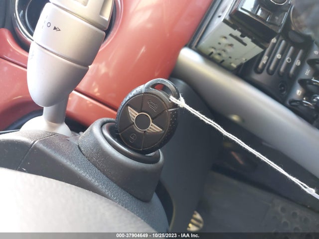 2006 MINI COOPER S WMWRH33566TJ42351 Photo 10