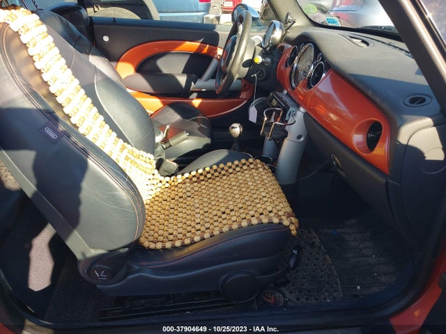 2006 MINI COOPER S WMWRH33566TJ42351 Photo 4