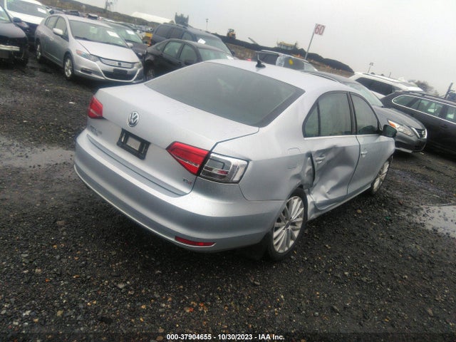 3VWD17AJ7FM232967 Volkswagen Jetta Sedan 1.8t Se