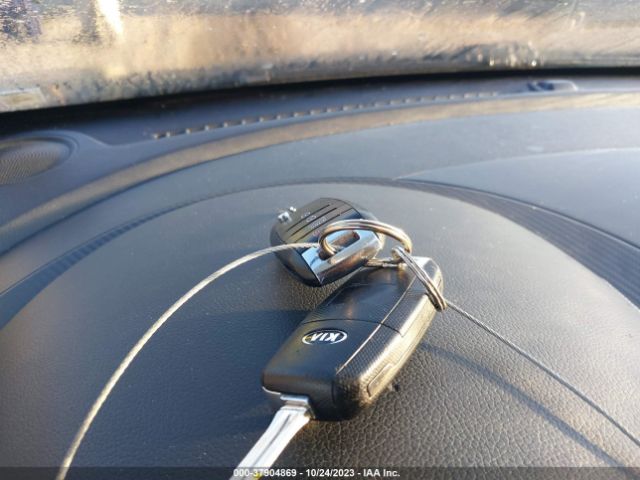 KNAFX4A8XE5179463 KIA FORTE EX
