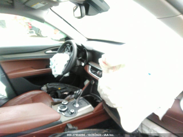 ZASFAKBN4J7B66873 Alfa Romeo Stelvio Ti Awd