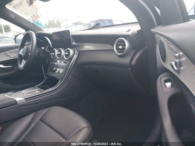 W1N0G8DB9NV331958 Mercedes-Benz Glc Glc 300