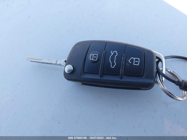 WA1AUCF33M1062398 Audi Q3 PREMIUM