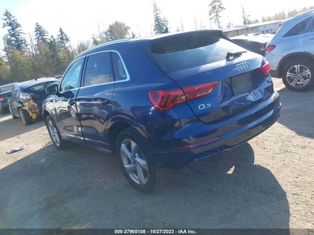 WA1AUCF33M1062398 Audi Q3 PREMIUM
