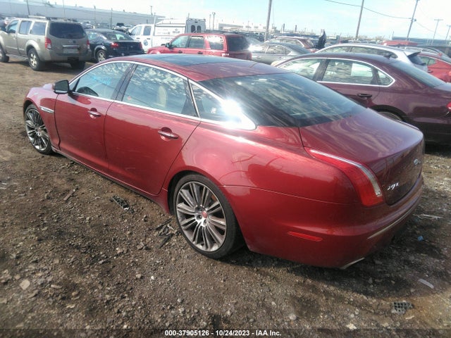 2011 JAGUAR XJ SAJXA2GE3BMV14933 Photo 2