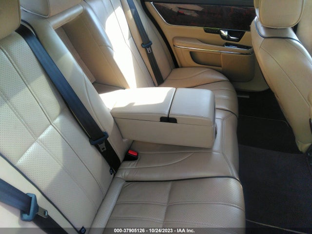 2011 JAGUAR XJ SAJXA2GE3BMV14933 Photo 7