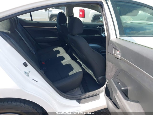 2020 HYUNDAI ELANTRA SE VIN: 5NPD74LF3LH588648