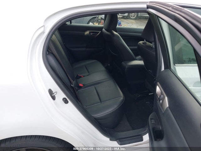 JTHKD5BH3F2232519 Lexus Ct 200h Hybrid