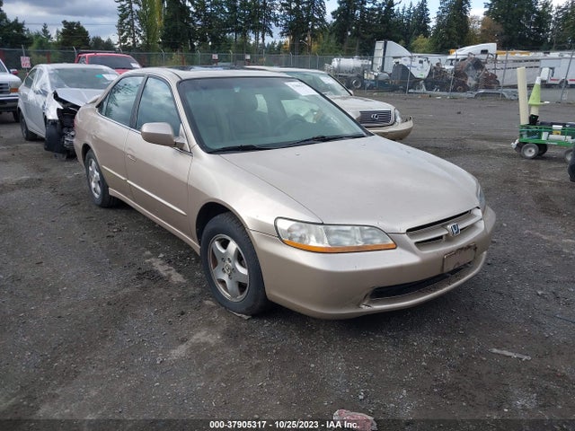 2000 HONDA ACCORD SDN EX W/LEATHER VIN: 1HGCG1652YA053159