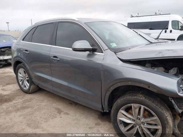 WA1EFCFS5GR007606 Audi Q3 2.0t Premium Plus