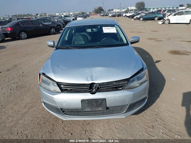 3VWD17AJ8EM301700 Volkswagen Jetta Sedan Se W/connectivity