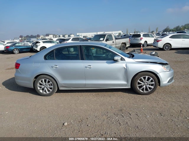 3VWD17AJ8EM301700 Volkswagen Jetta Sedan Se W/connectivity