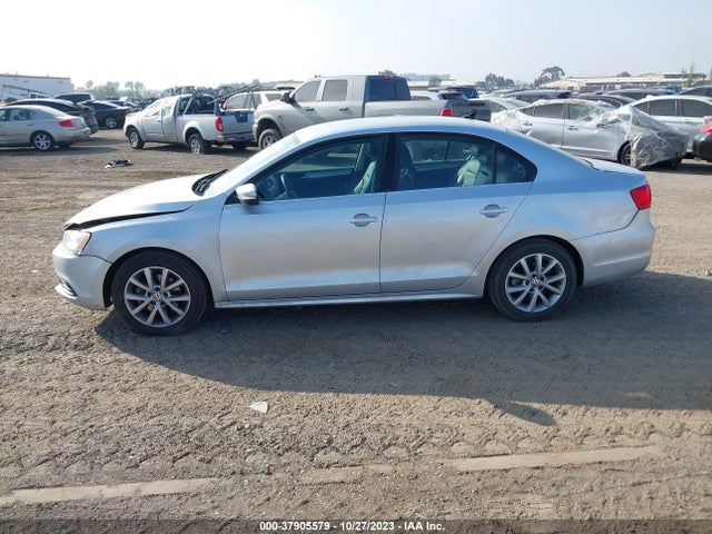 3VWD17AJ8EM301700 Volkswagen Jetta Sedan Se W/connectivity