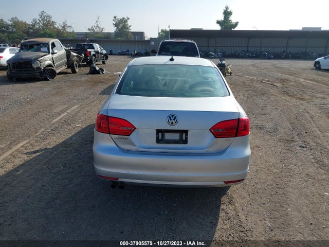 3VWD17AJ8EM301700 Volkswagen Jetta Sedan Se W/connectivity