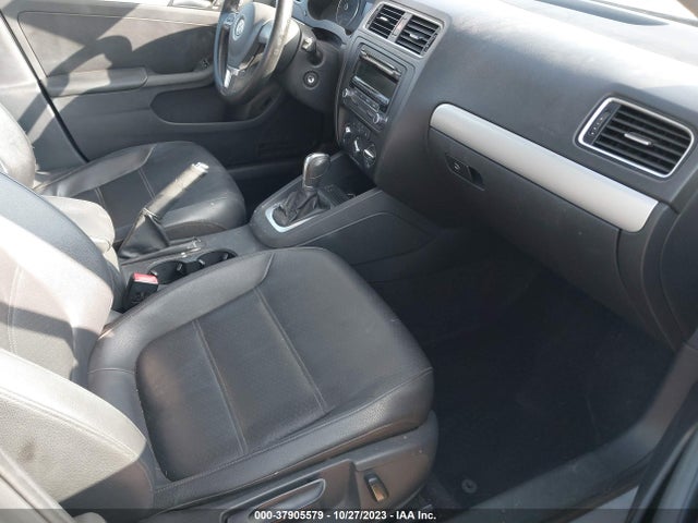 3VWD17AJ8EM301700 Volkswagen Jetta Sedan Se W/connectivity