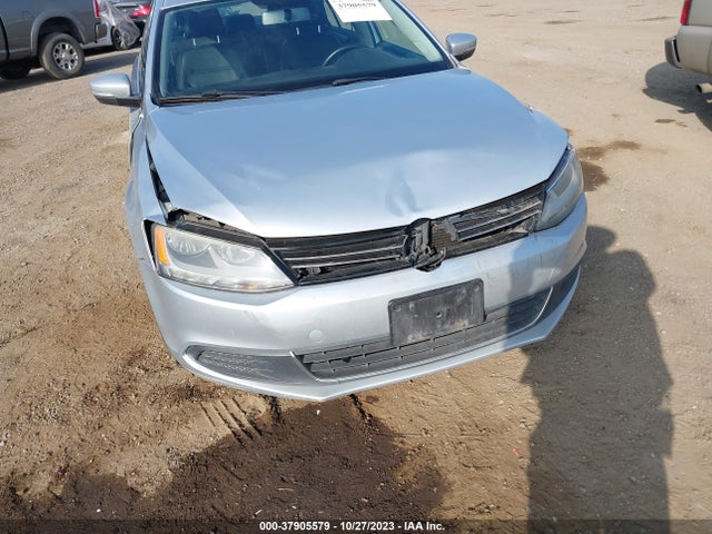 3VWD17AJ8EM301700 Volkswagen Jetta Sedan Se W/connectivity