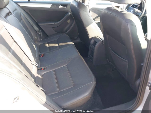 3VWD17AJ8EM301700 Volkswagen Jetta Sedan Se W/connectivity