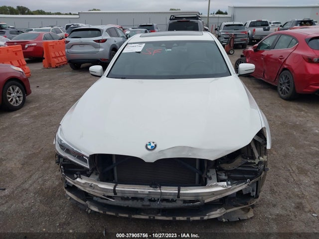 WBA7F0C5XJGM23095 BMW 750i