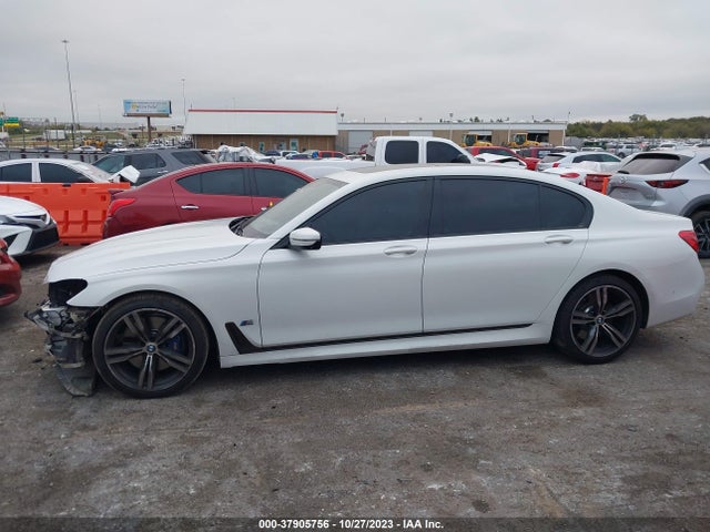 WBA7F0C5XJGM23095 BMW 750i