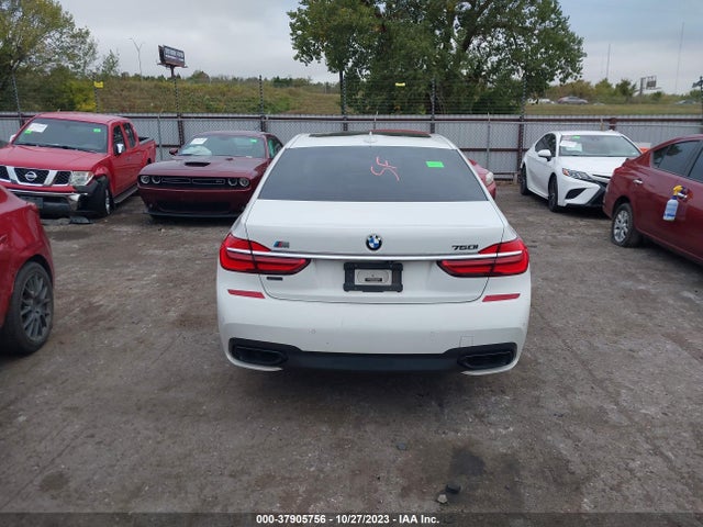 WBA7F0C5XJGM23095 BMW 750i