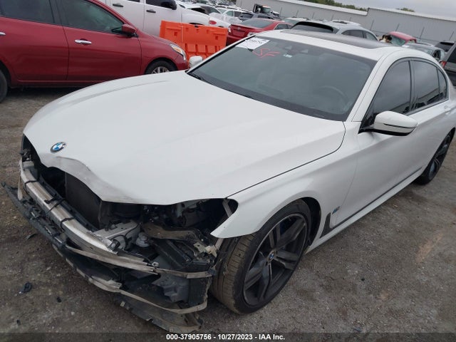 WBA7F0C5XJGM23095 BMW 750i