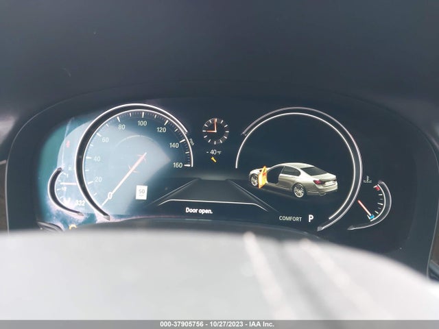 WBA7F0C5XJGM23095 BMW 750i