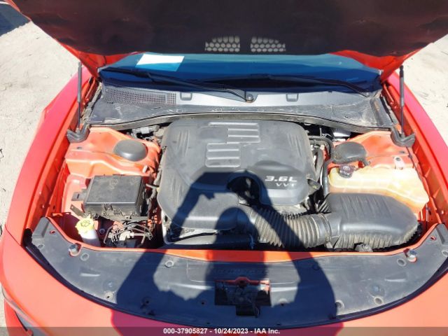 2C3CDXHG9JH335237 Dodge Charger Sxt Plus Rwd