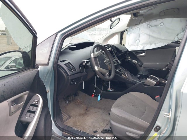 Toyota Prius Two 2014 JTDKN3DU1E1804947 Image 5