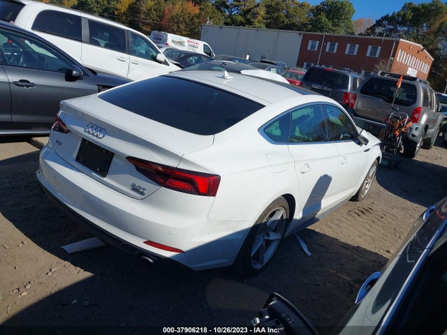 WAUENCF55JA051949 Audi A5 2.0t Premium