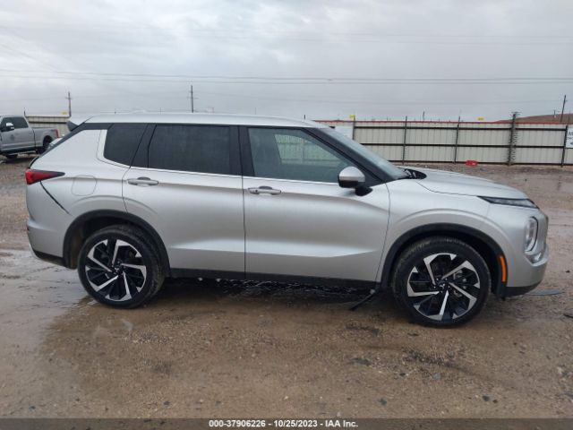 JA4J3UA89PZ052105 Mitsubishi Outlander Se