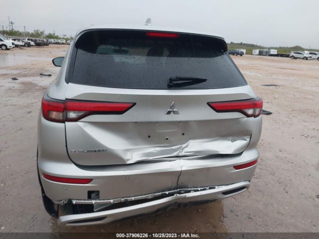 JA4J3UA89PZ052105 Mitsubishi Outlander Se