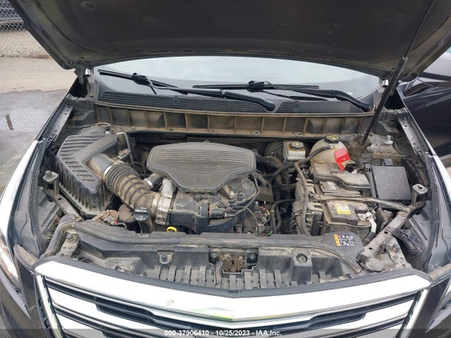1GYKNARS7KZ172586 Cadillac Xt5 Standard
