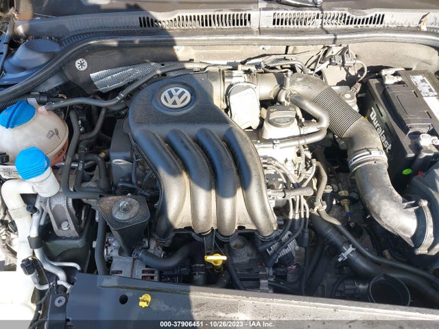 3VW2K7AJ0FM331070 Volkswagen Jetta Sedan 2.0l S