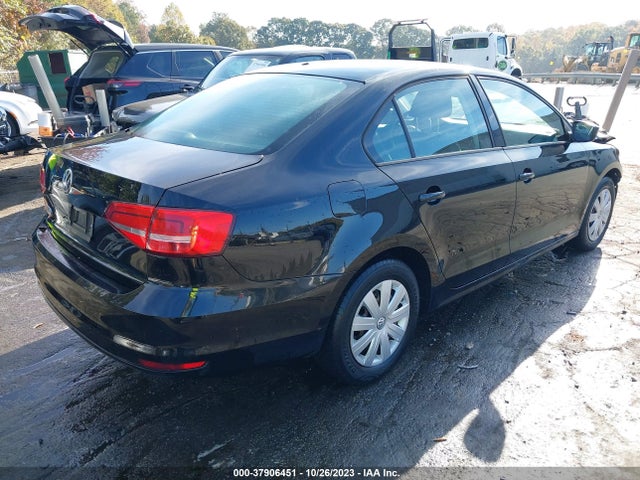3VW2K7AJ0FM331070 Volkswagen Jetta Sedan 2.0l S
