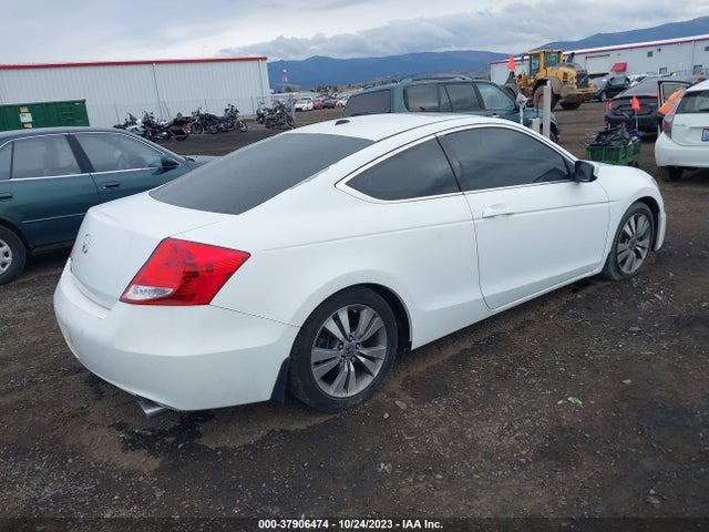 2011 HONDA ACCORD CPE EX-L VIN: 1HGCS1B81BA001589