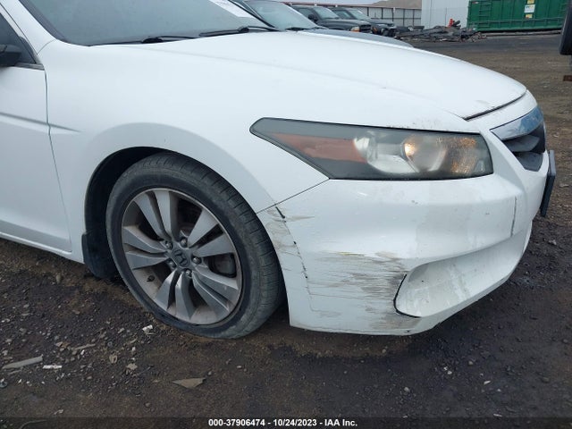 2011 HONDA ACCORD CPE EX-L VIN: 1HGCS1B81BA001589