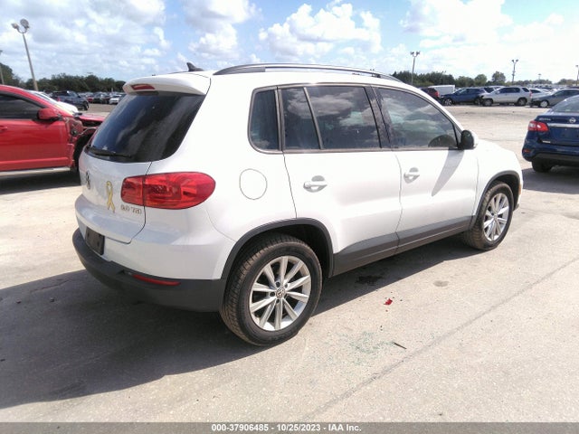 WVGAV7AX4FW545078 Volkswagen TIGUAN SE