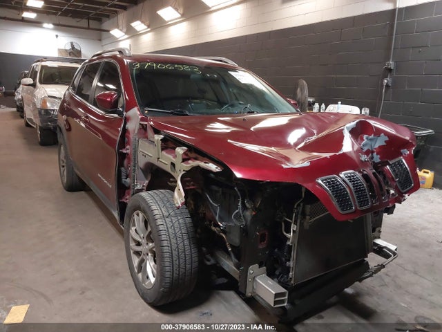 2019 JEEP CHEROKEE LATITUDE PLUS VIN: 1C4PJLLB8KD154297