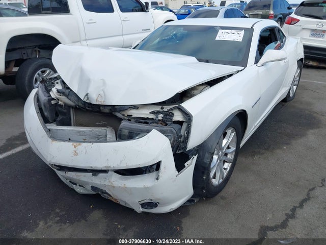 Chevrolet CAMARO LS 2015 2G1FB1E33F9214016 Image 2