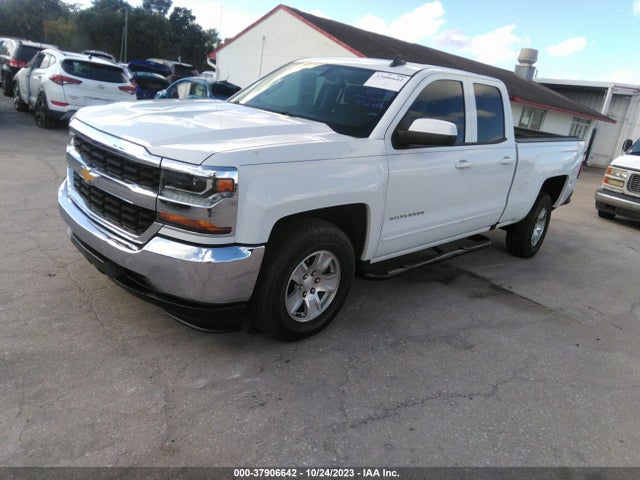 Chevrolet Silverado 1500 Lt 2018 1GCRCREC5JZ338755 Image 2