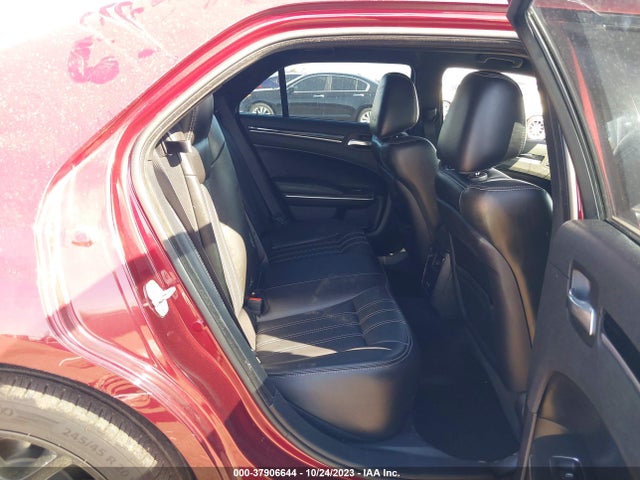 2C3CCABT3KH722972 Chrysler 300 300s