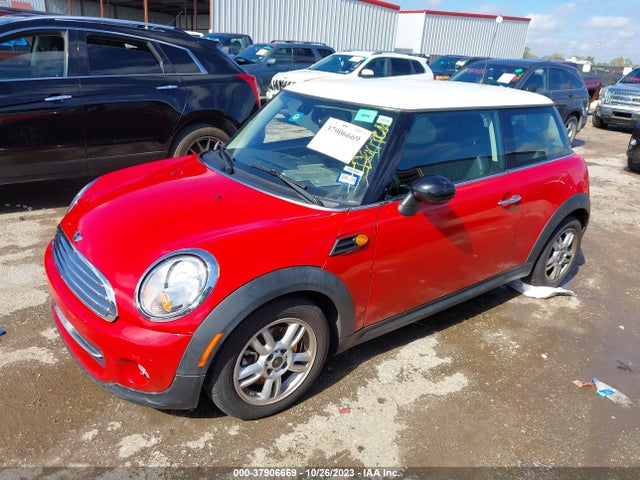 2011 MINI COOPER WMWSU3C5XBT096871 Photo 1