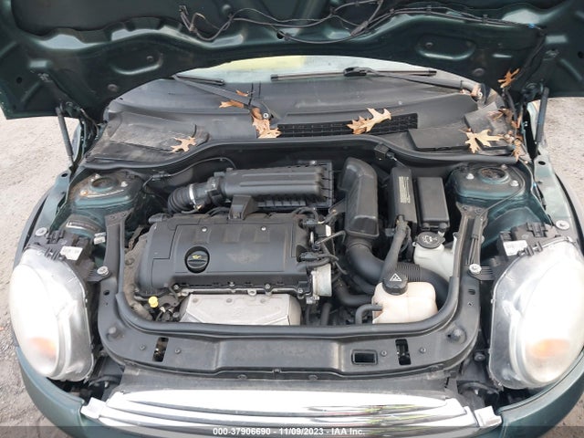 2010 MINI COOPER WMWMR3C54ATU98376 Photo 9