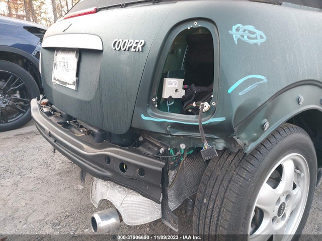 2010 MINI COOPER WMWMR3C54ATU98376 Photo 5