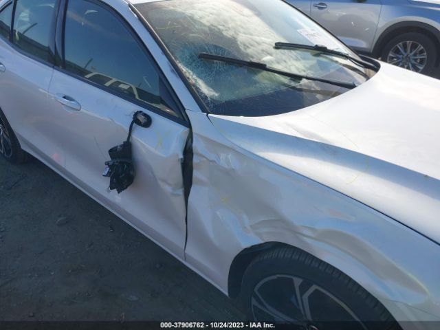 7JRL12TLXRG281189 Volvo S60 Plus Dark Theme