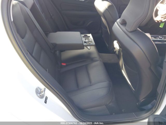 7JRL12TLXRG281189 Volvo S60 Plus Dark Theme